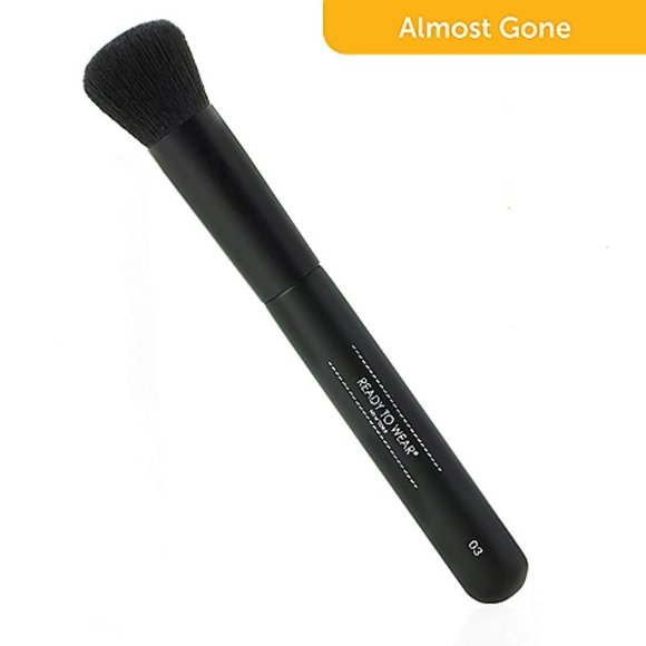 Ready to Wear Face & Eye Brushes - Picture 4 of 10